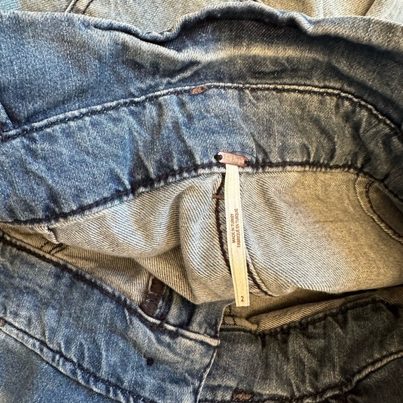 FREE PEOPLE HIGH RISE PAPERSAC DENIM SKIRT SZ 2 - Picture 3 of 3